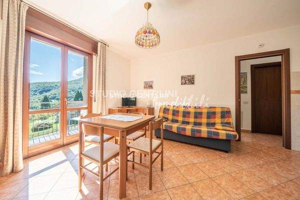 Soggiorno appartamento 2