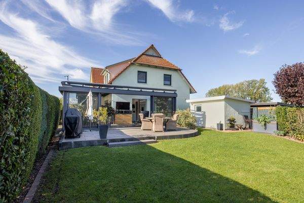 Strandnahes Zuhause mit lichtdurchflutetem Wintergarten in Kühlungsborn Ost DAHLER Rostock
