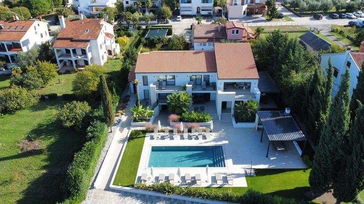 7f6acb19-9305-4da7-a125-e13cd824d0d5