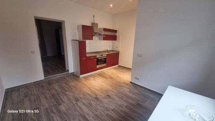  Zimmer mit offener Küche