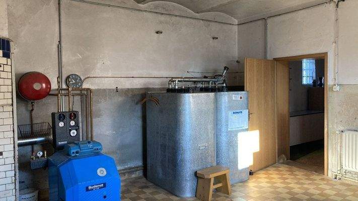 Heizungsanlage mit Öltanks