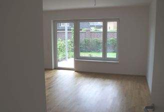 Wohnzimmer mit Terrasse