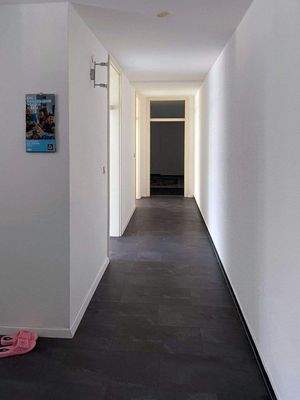 Flur_2.jpg