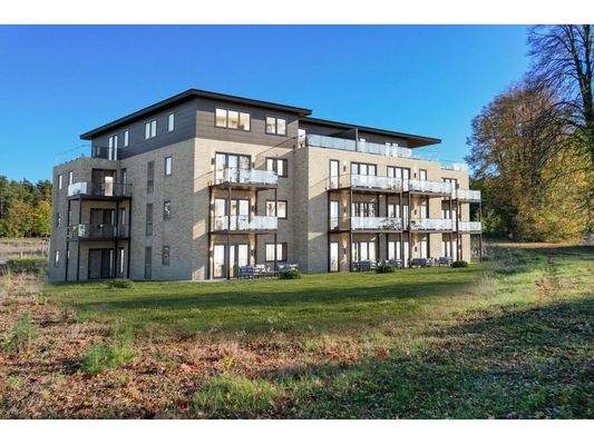 Baugrundstück mit Visualisierung