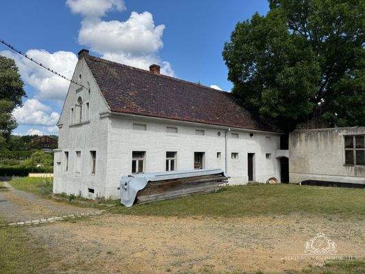Nebengelass mit Ausbaupotential