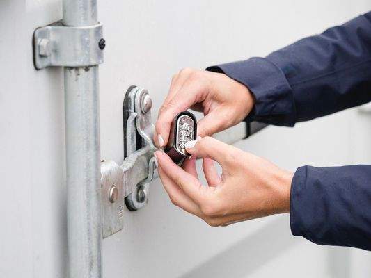 Zugangscode per Email