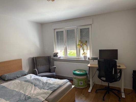 Großes Schlafzimmer