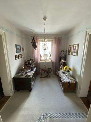 Durchgangszimmer 1. OG Wohnhaus