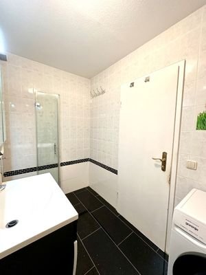 Bad mit Dusche