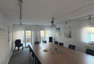 Büro oder Wohn/Schlafzimmer