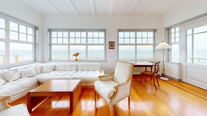 Wohnzimmer mit Meerblick