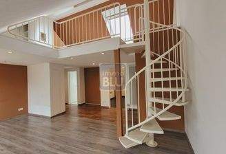 klare Architektur - Maisonette mit Galerie