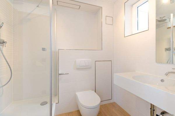 Einliegerwohnung: Bad