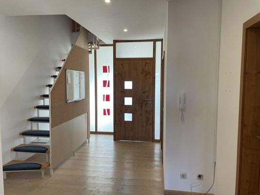 Flur mit Aufgang zum Spitzboden