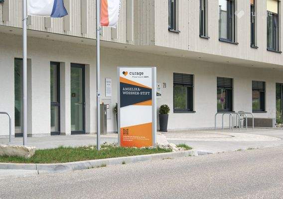 Angelika-Woessner-Stift_Sulz_Aussenansicht_Eingang.jpg