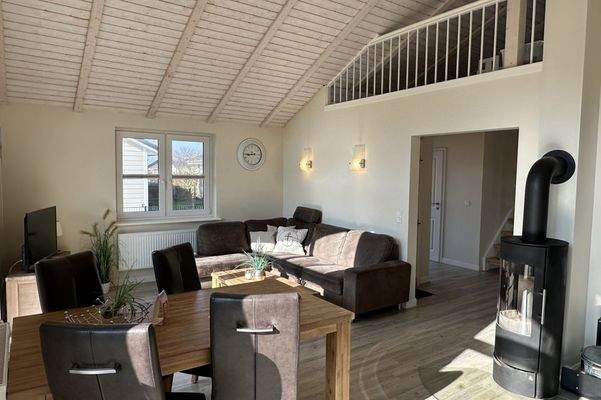 Wohn Essbereich mit Ofen