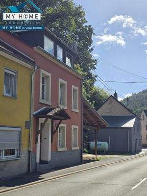  Haus linksseitig angebaut