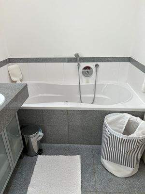 Bad inkl. Badewanne