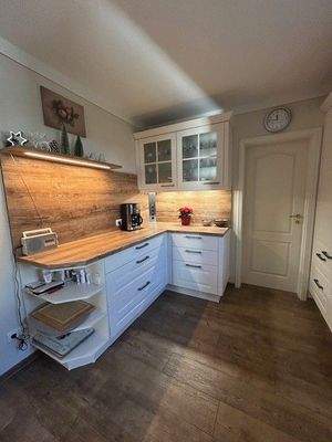 Moderne EBK Bild 1.jpg