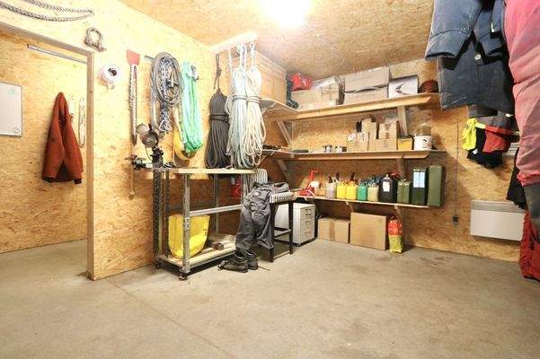 Arbeitskleidung oder Werkzeugen