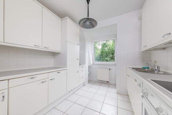 Zeitlose Einbauküche