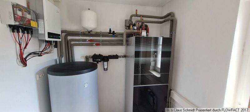 Hauswirtschaftsraum mit kompletter Haustechnik