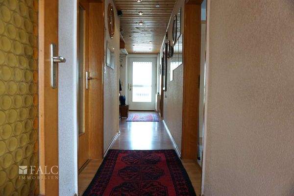 Eingangsbereich/ Flur EG