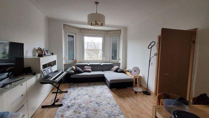 Wohnzimmer mit Erker