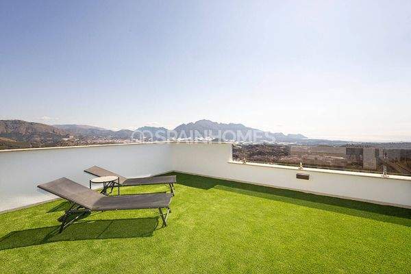 Elegant Detached Homes with a Pool in Polop Costa Blanca