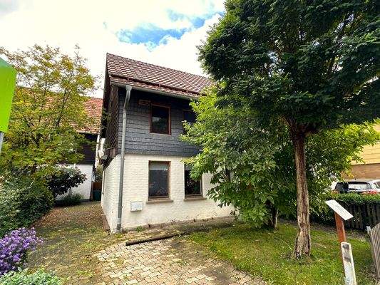 2 aussenansicht-doppelhaushaelfte-hilkerode-rkm-immobilienkontor.jpg