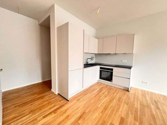 Moderne Küche mit Parkett