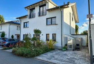 Hausansicht Straßenseite