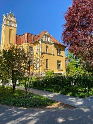 Turmvilla mit Hauszugang