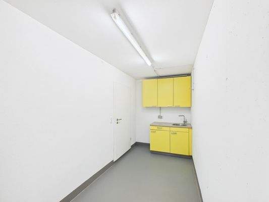 Eigener Kellerraum mit Wasseranschluss