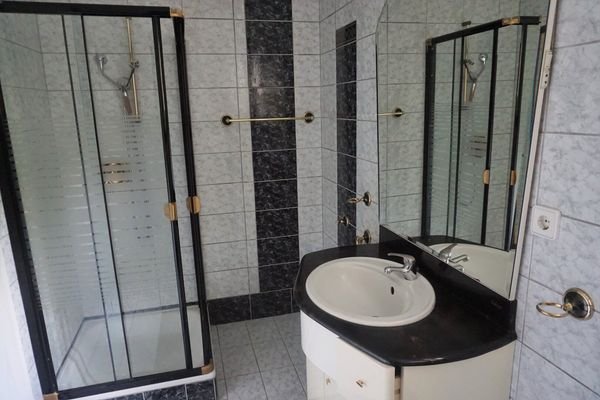 Badezimmer EG