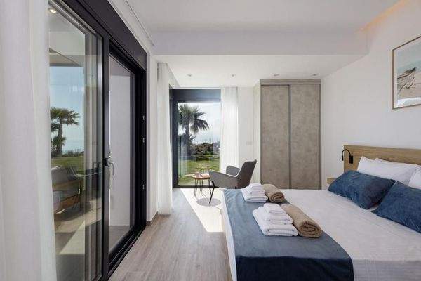 Kreta, Kefalas: Erstaunliche Steinvilla mit Meerblick und Pool zu verkaufen