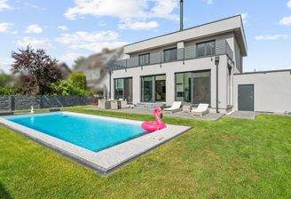 Gartenseitige Hausansicht