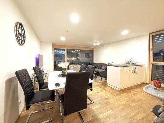 Grosszügiger Wohnbereich