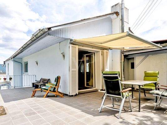 Großzügige Terrasse