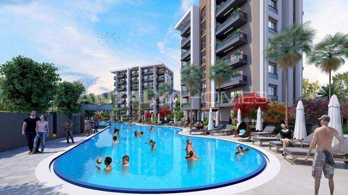 Properties in Complex with Rich Amenities in Antalya Altintas