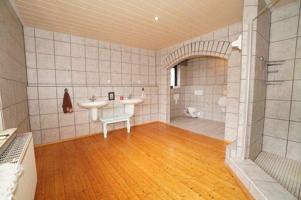 Badezimmer EG Waschbecken