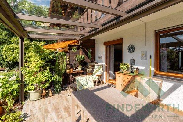 Terrasse mit Grillstation