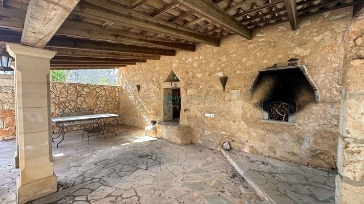 Großartiges  historisches Herrenhaus mit exotischem Garten und Pool nahe Santanyí