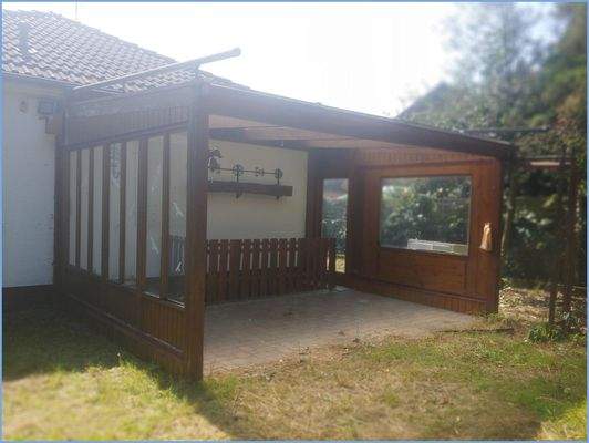 überdachte Terrasse