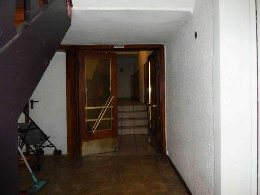 Zugang zum Hinterhaus