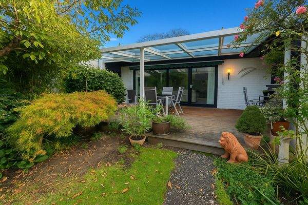 Titel |Terrassenansicht