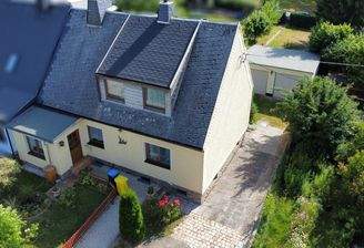 Drohnenbild Hausansicht Front