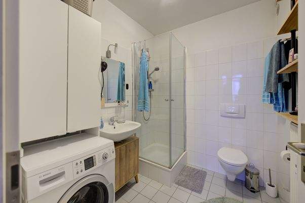 Wohnung 4 - Badezimmer