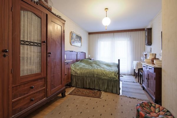 2. OG Schlafzimmer.jpg