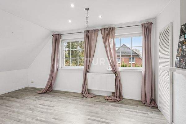 DG Kinderzimmer 2 mit Kleiderschränken